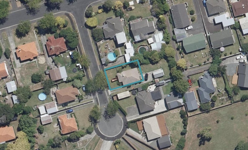 1/5 Armitage Place, Fairfield, Hamilton - Carousel 1