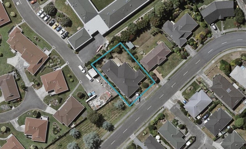 1 Cedar Drive, Paraparaumu Beach, Paraparaumu - Carousel 1
