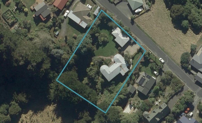64 Seaton Road, Portobello, Dunedin - Carousel 1