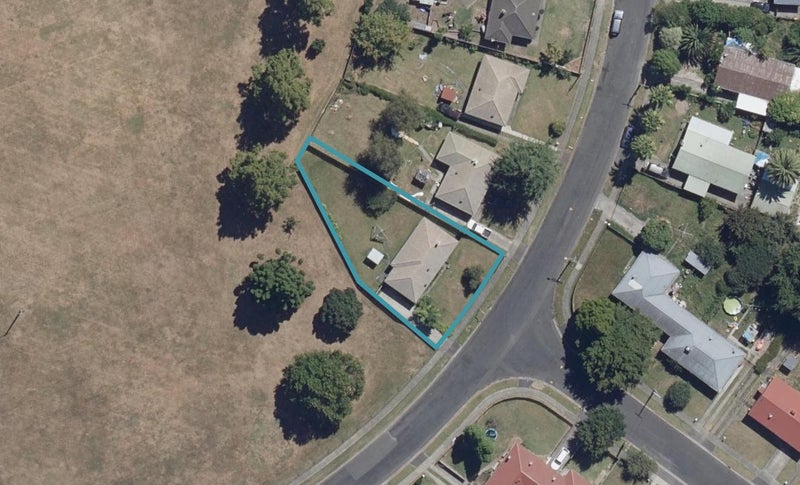 31 Wordsworth Crescent, Enderley, Hamilton - Carousel 1