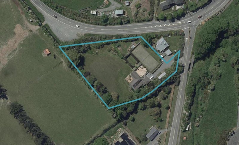 282 Cashmere Road, Westmorland, Christchurch - Carousel 1