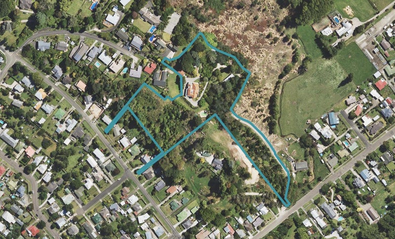 16 Belgium Terrace, Mangapapa, Gisborne - Carousel 1