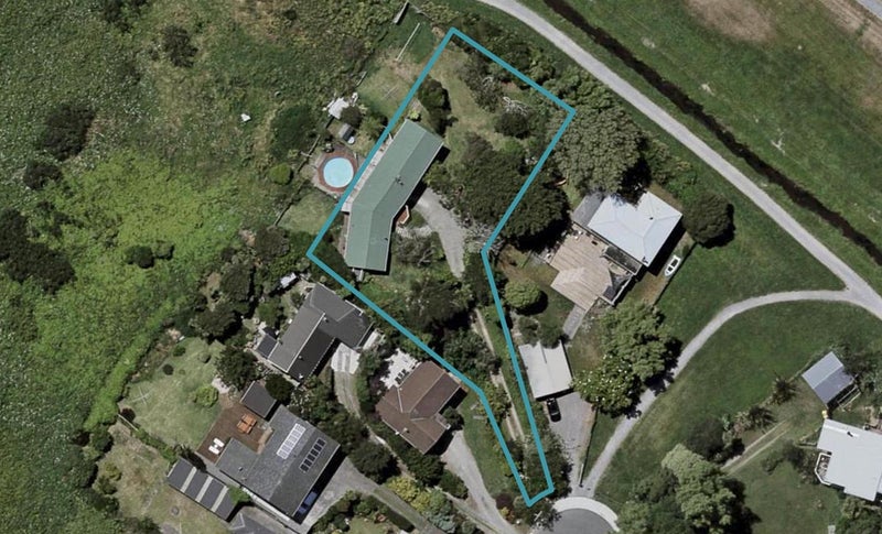 89 Kiwi Road, Raumati Beach, Paraparaumu - Carousel 1