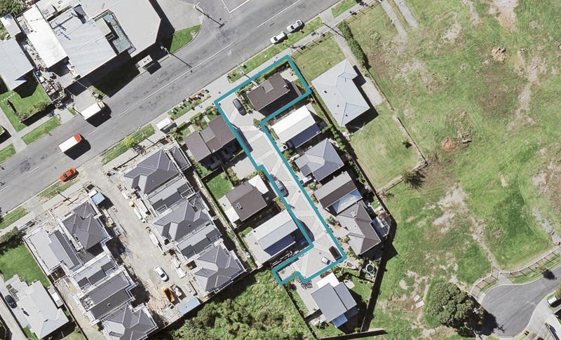 90 Taniwha Street, Wai o Taiki Bay, Auckland - Carousel 1