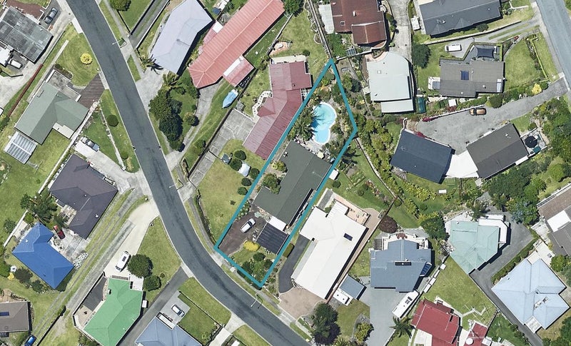 11 Vine Avenue, Maungatapu, Tauranga - Carousel 1