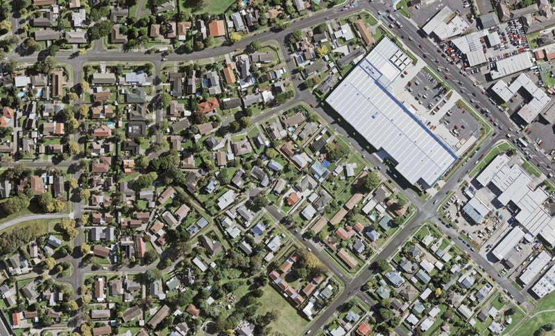 23 Waiari Road, Conifer Grove, Takanini - Carousel 1