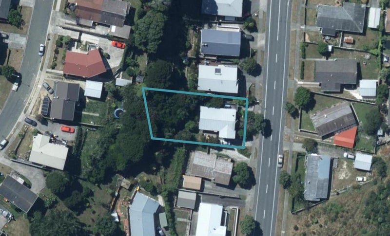 59 Omapere Street, Whitby, Porirua - Carousel 1