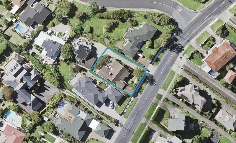 72 Mellons Bay Road, Mellons Bay, Auckland - Carousel 1