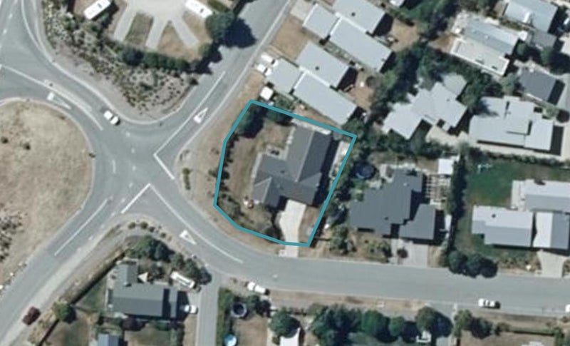 1 Amber Close, Arthurs Point, Queenstown - Carousel 1