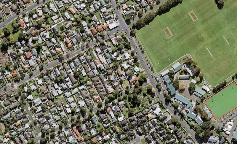 11/1C Orchard Street, Avondale, Auckland - Carousel 1