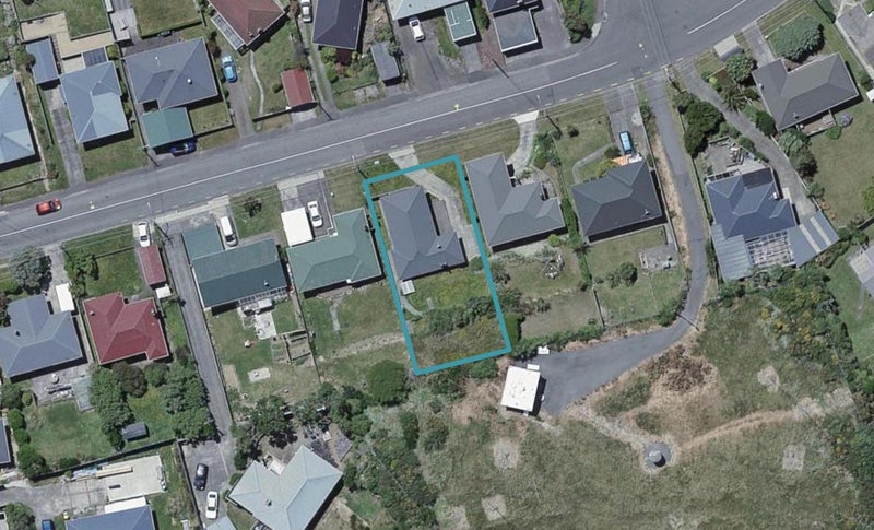 20 Kenmore Street, Newlands, Wellington - Carousel 1