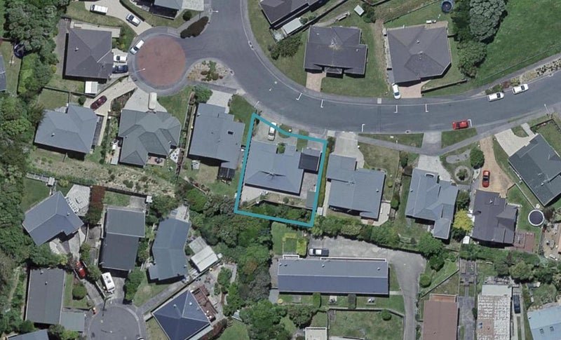 15 Ring Lane, Paparangi, Wellington - Carousel 1