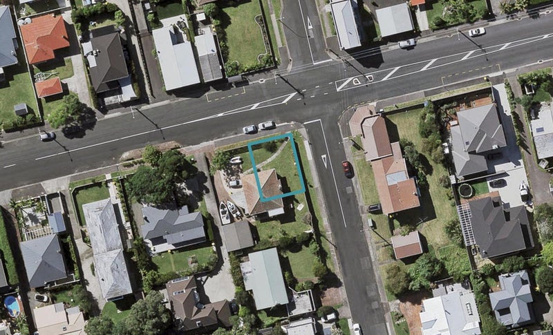 1B Balfour Street, Bayswater, Auckland - Carousel 1