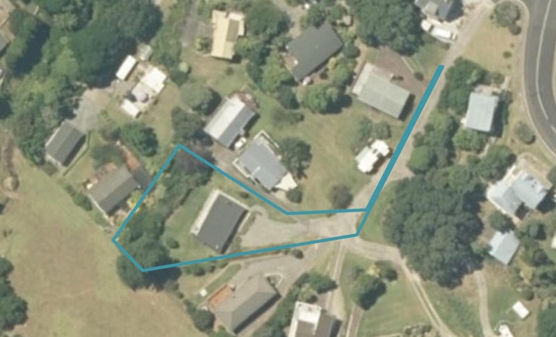 320 Onemana Drive, Onemana, Whangamatā - Carousel 1