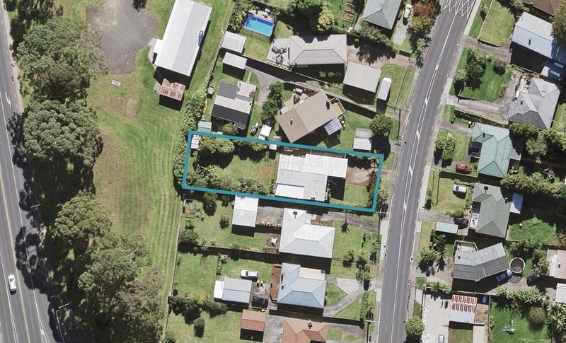 79 Vodanovich Road, Te Atatu South, Auckland - Carousel 1