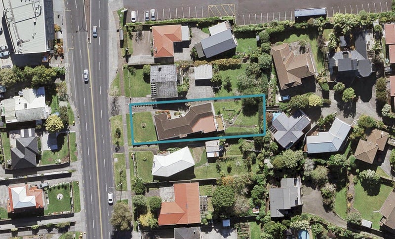 4335 Great North Road, Glendene, Auckland - Carousel 1