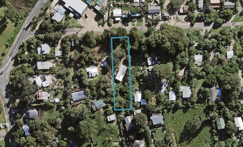 9 Putiki Road, Ostend, Waiheke Island - Carousel 1