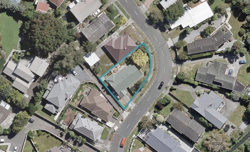 35 Wai-Iti Crescent, Woburn, Lower Hutt - Carousel 1