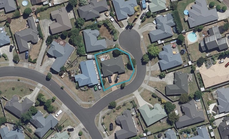 3 McKenzie Place, Rototuna North, Hamilton - Carousel 1
