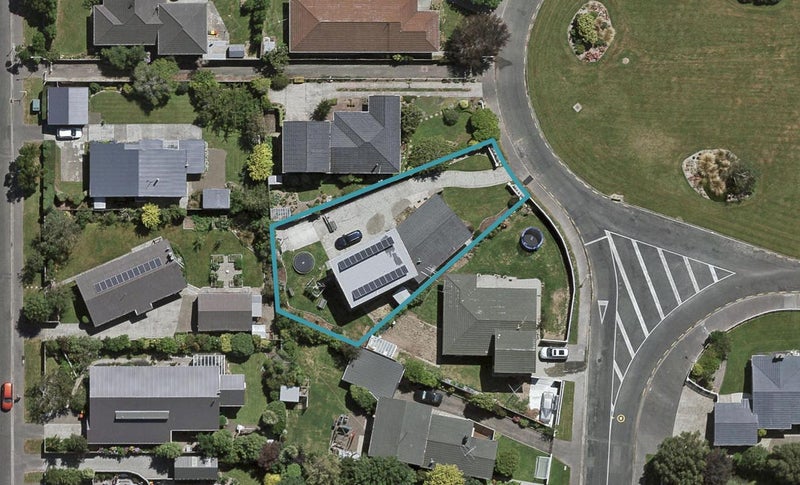 10 Cruickshank Crescent, Rosedale, Invercargill - Carousel 1