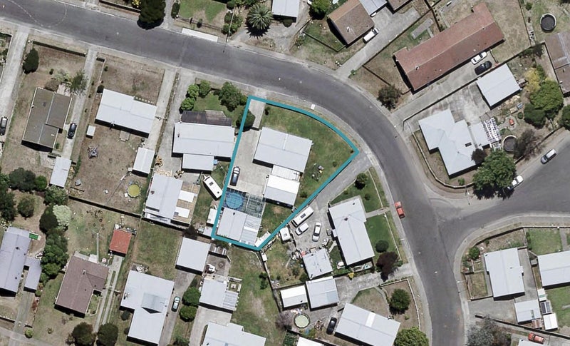 11 Peary Crescent, Flaxmere, Hastings - Carousel 1