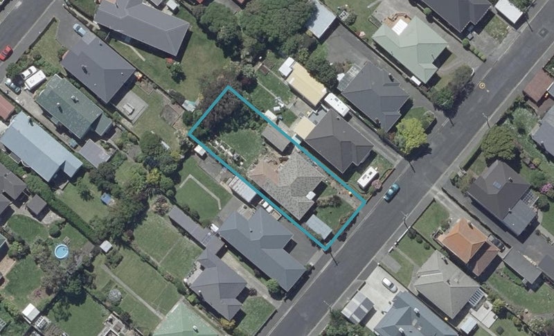 31 Stirling Street, Andersons Bay, Dunedin - Carousel 1