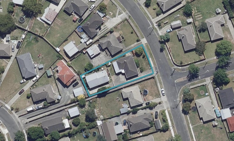 30B Yeats Crescent, Fairfield, Hamilton - Carousel 1