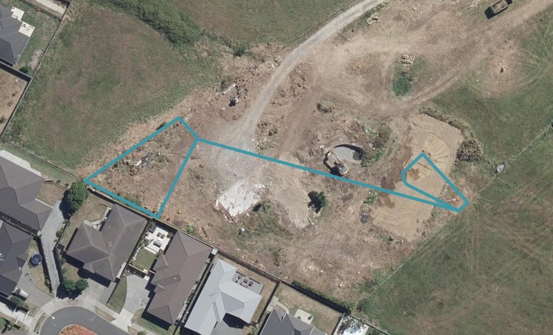 41 Maanihi Drive, Rototuna North, Hamilton - Carousel 1