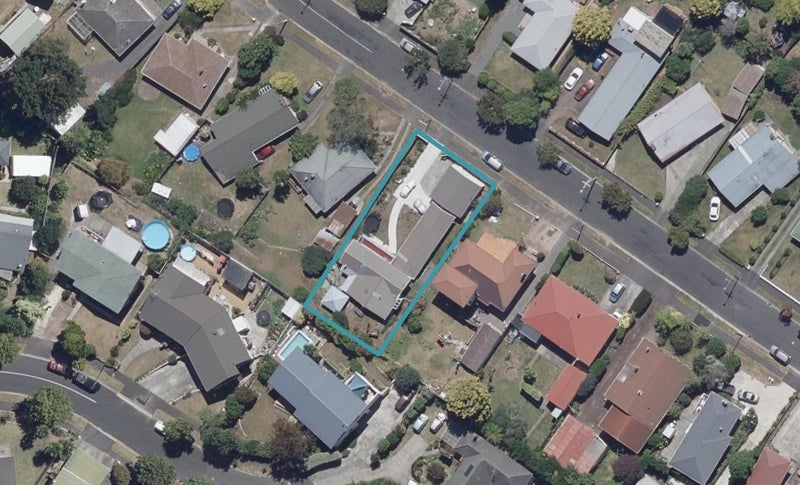 13 Aurora Terrace, Hillcrest, Hamilton - Carousel 1
