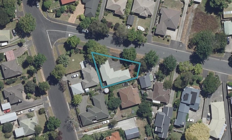 12 Forster Avenue, Hillcrest, Hamilton - Carousel 1