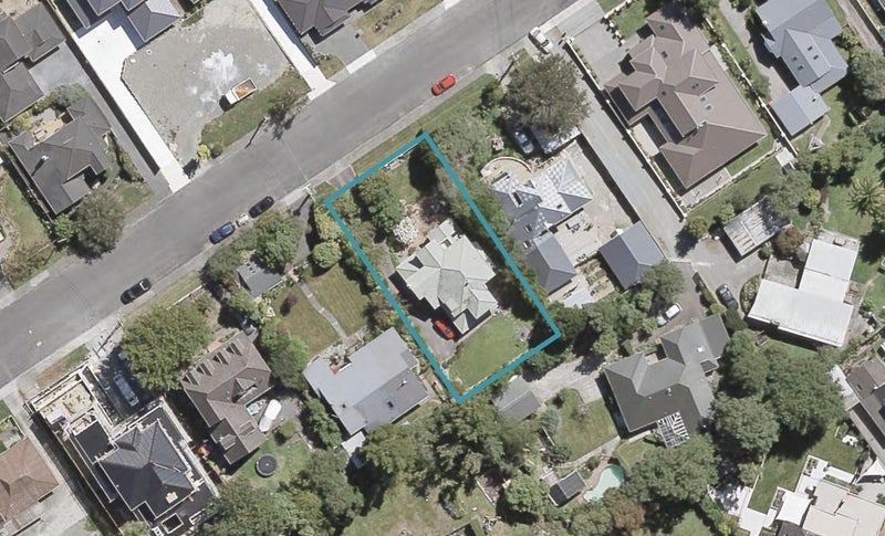 12 Marlborough Street, Silverstream, Upper Hutt - Carousel 1