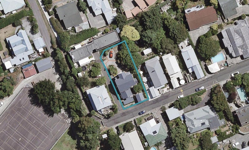 21 Gladstone Road, Bluff Hill, Napier - Carousel 1
