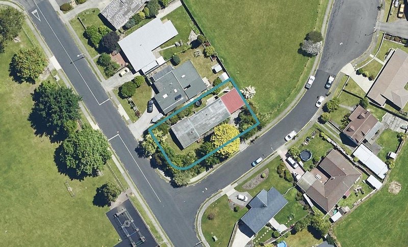 10 Petrie Street, Pomare, Rotorua - Carousel 1