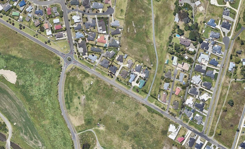 15 Bunyan Road, Coastlands, Whakatane - Carousel 1