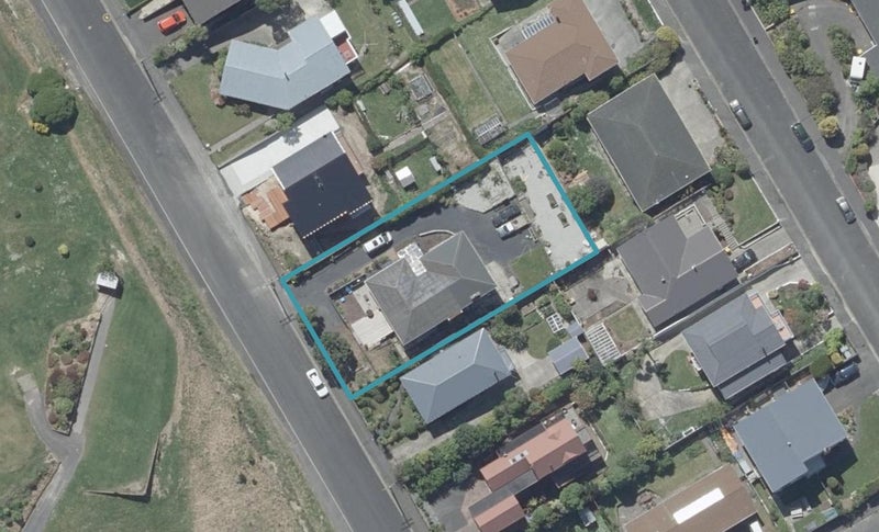 79 Isadore Road, Saint Clair, Dunedin - Carousel 1