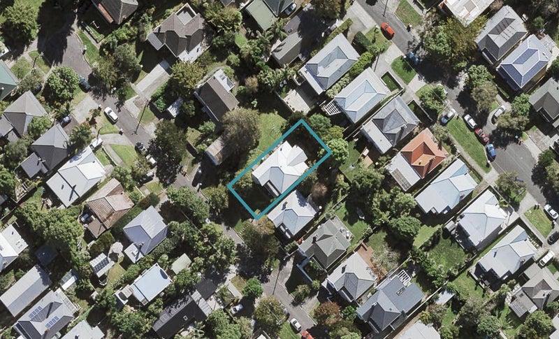 17 Mostyn Street, Kingsland, Auckland - Carousel 1