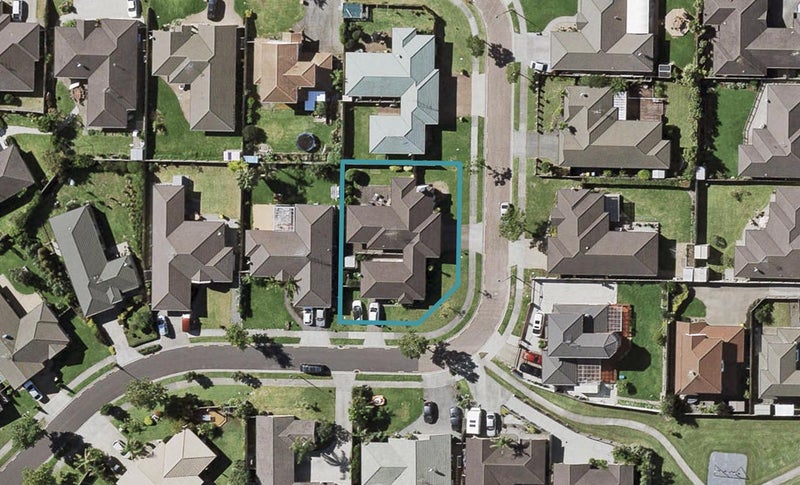 12 Belcoo Crescent, East Tamaki, Auckland - Carousel 1