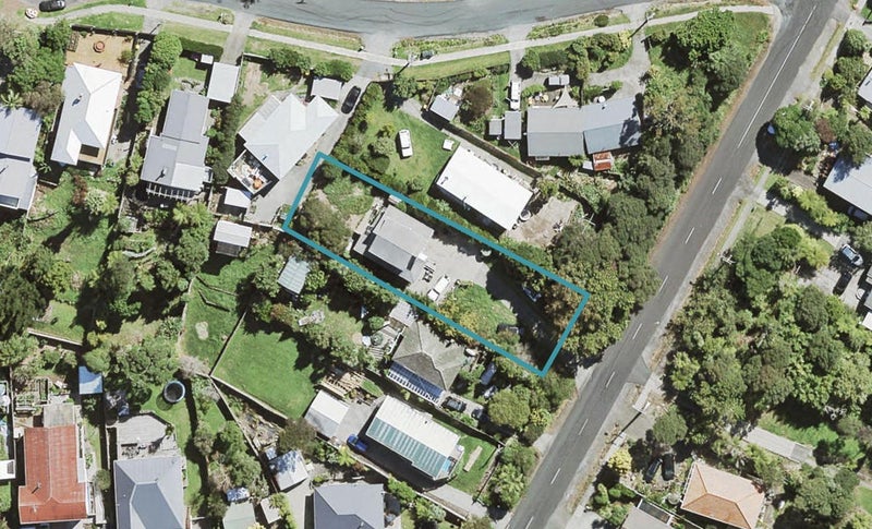 13 Northfield Road, Waitakere, Auckland - Carousel 1