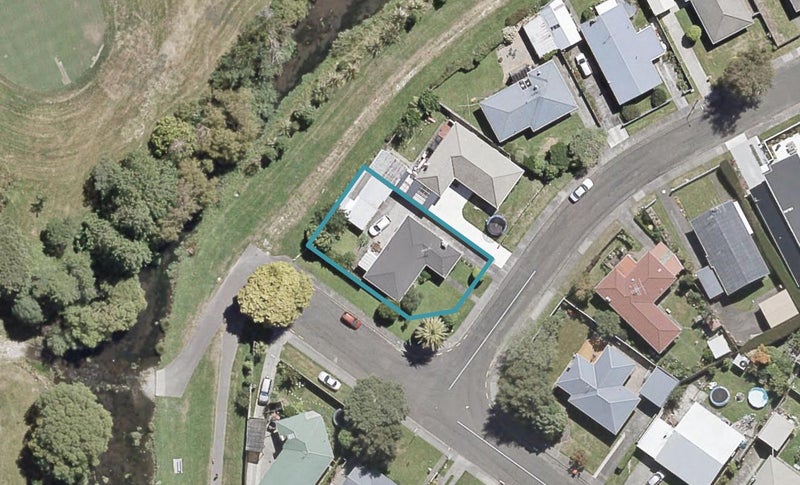58 Whirinaki Crescent, Heretaunga, Upper Hutt - Carousel 1