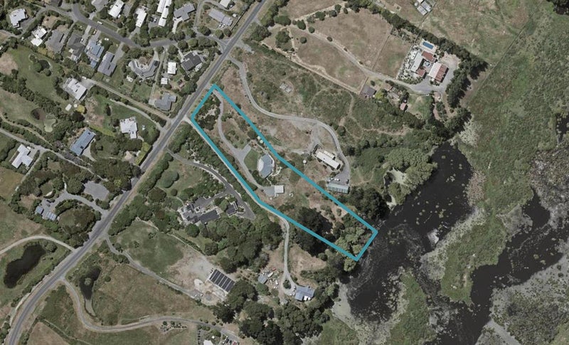 129 Paetawa Road, Peka Peka, Waikanae - Carousel 1