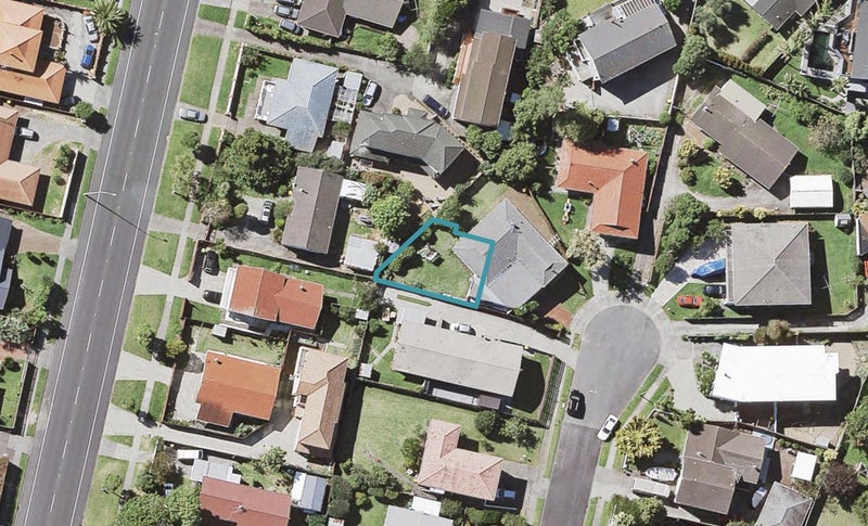 24B Vanbrugh Place, Bucklands Beach, Auckland - Carousel 1