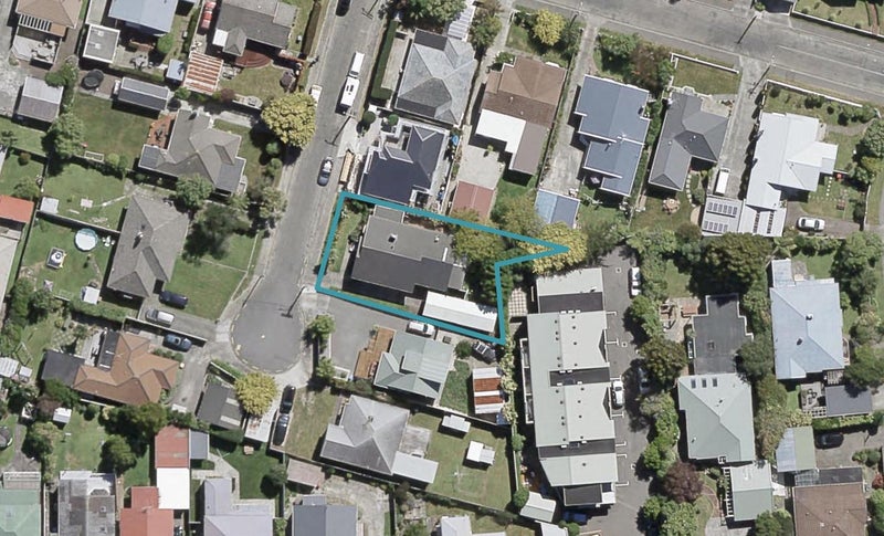 3 Okura Grove, Boulcott, Lower Hutt - Carousel 1