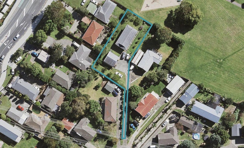 16 Cherry Tree Place, Massey, Auckland - Carousel 1
