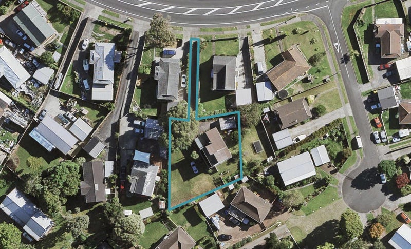 220 Mahia Road, Weymouth, Auckland - Carousel 1