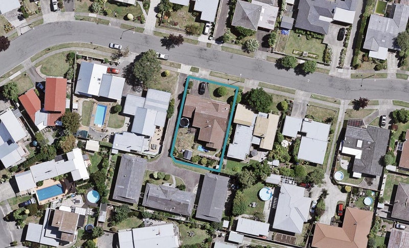 15 Ngarimu Crescent, Taradale, Napier - Carousel 1