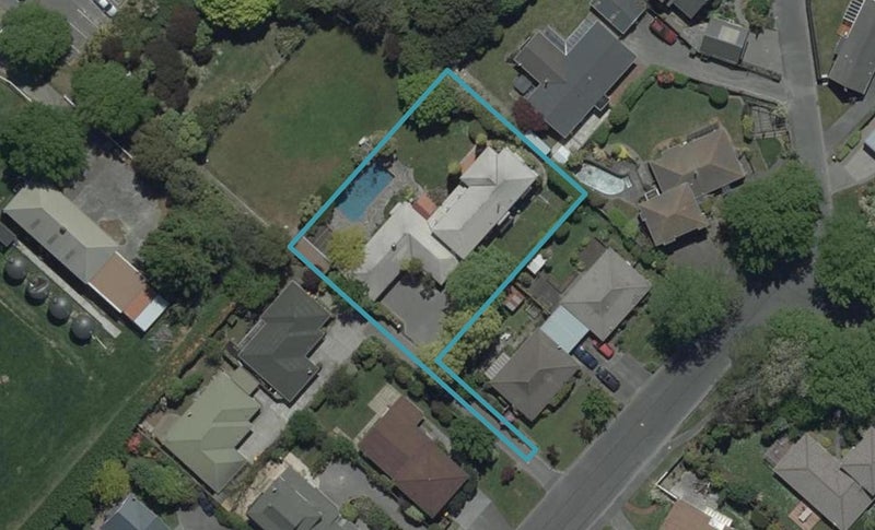 11 Kingham Place, Avonhead, Christchurch - Carousel 1