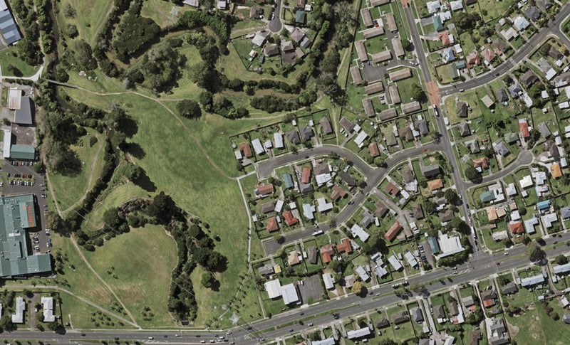 8 Cosmo Place, Otara, Auckland - Carousel 1