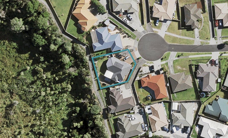 14 Eloise Place, Clendon Park, Auckland - Carousel 1