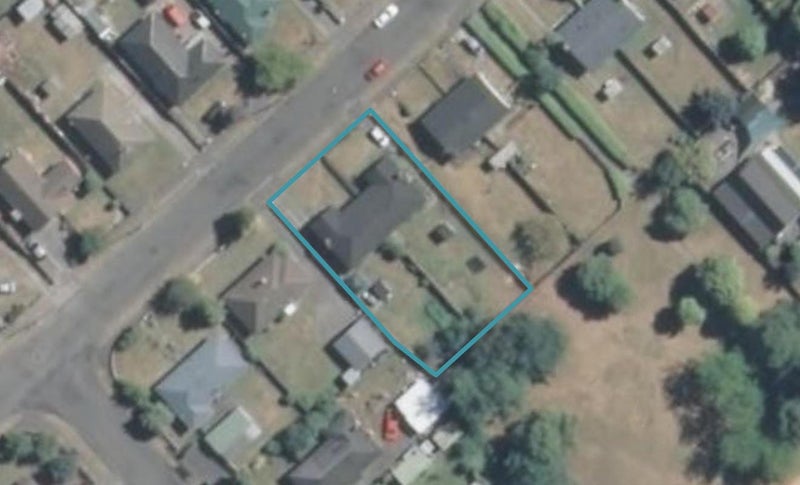 12 Davis Crescent, Netherby, Ashburton - Carousel 1