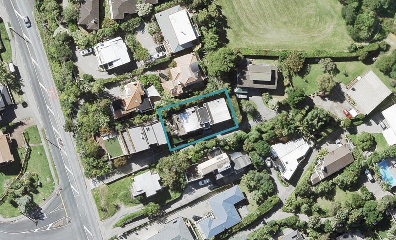 109 Beach Road, Castor Bay, Auckland - Carousel 1